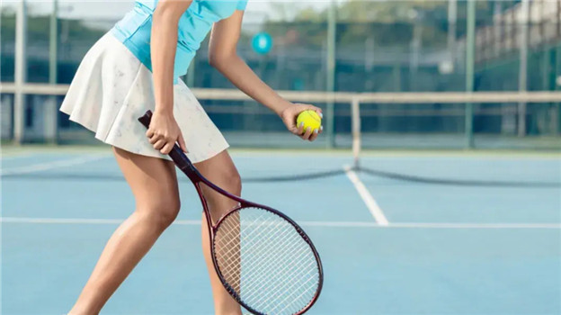 <b>爱美的中产，买爆网球裙</b>