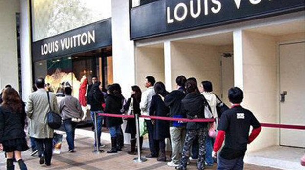 美媒称奢侈品行业押注中国:中国前景呈利好趋势