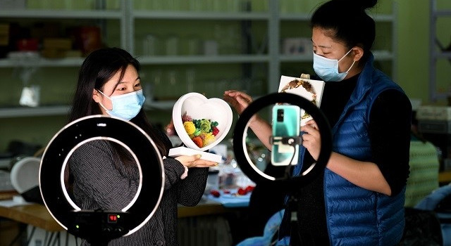 直播带货的GMV猫腻:水分最高可达七成