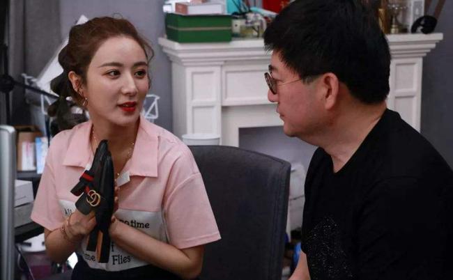 网红收入曝光：27人收入破亿，薇娅超50亿