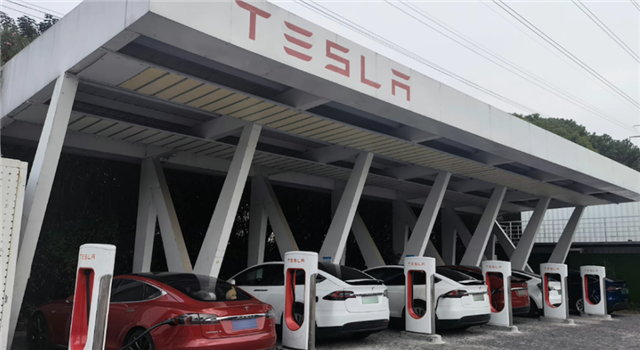 特斯拉跌幅近70％，马斯克做错了什么？