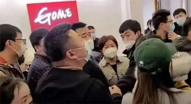 灭霸黄光裕打响指，国美坠落加速度