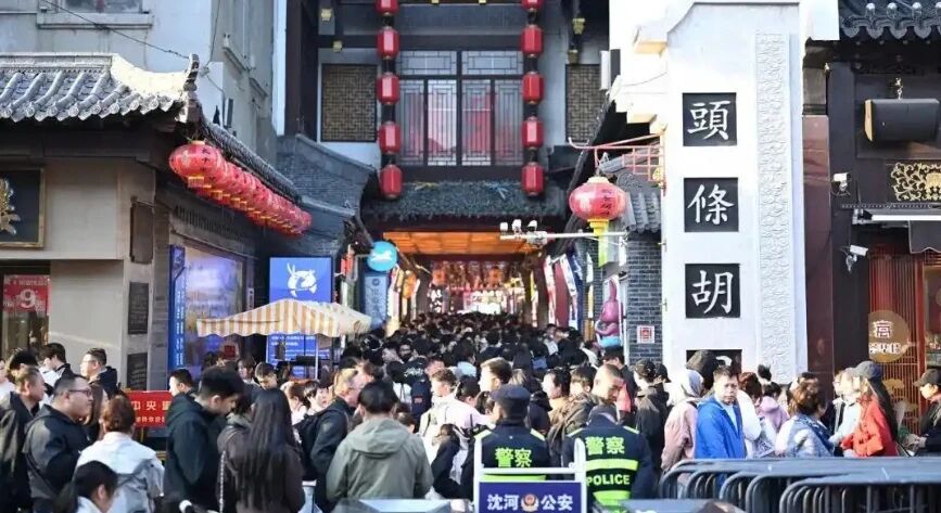 总台传播赋能添力，多地文旅消费强劲增长